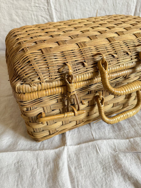 Rattan Picnic Basket – Madame de la Maison