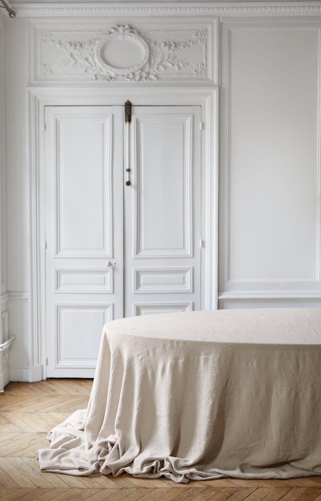 Sable Linens from www.madamedelamaison.com