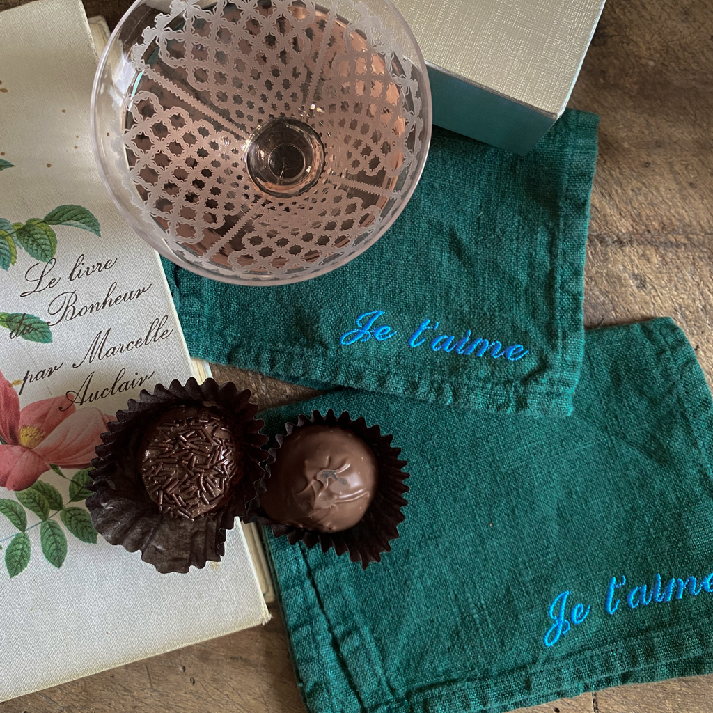 “Je t'aime” Embroidered Cocktail Napkins