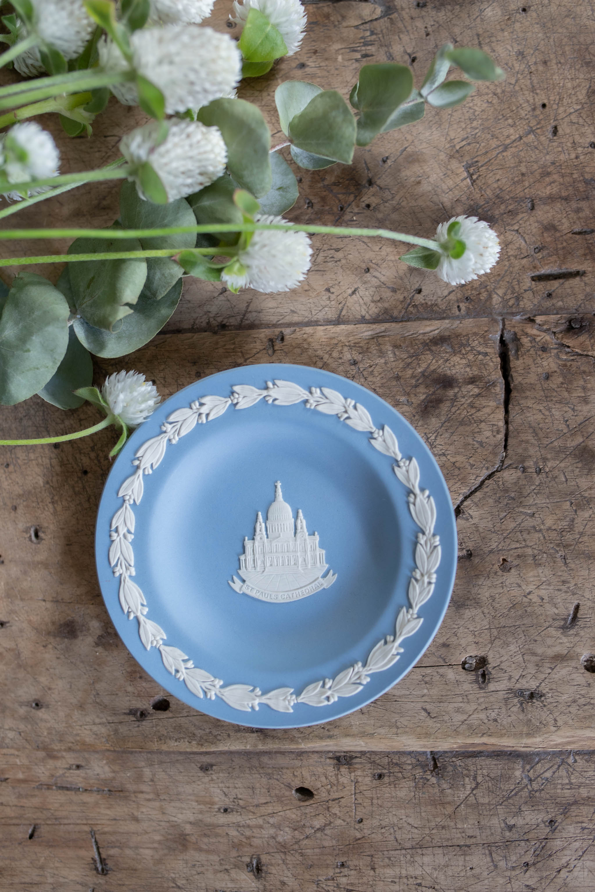 Wedgwood St. Paul's Cathedral Jasperware Pin Dish – Madame de la